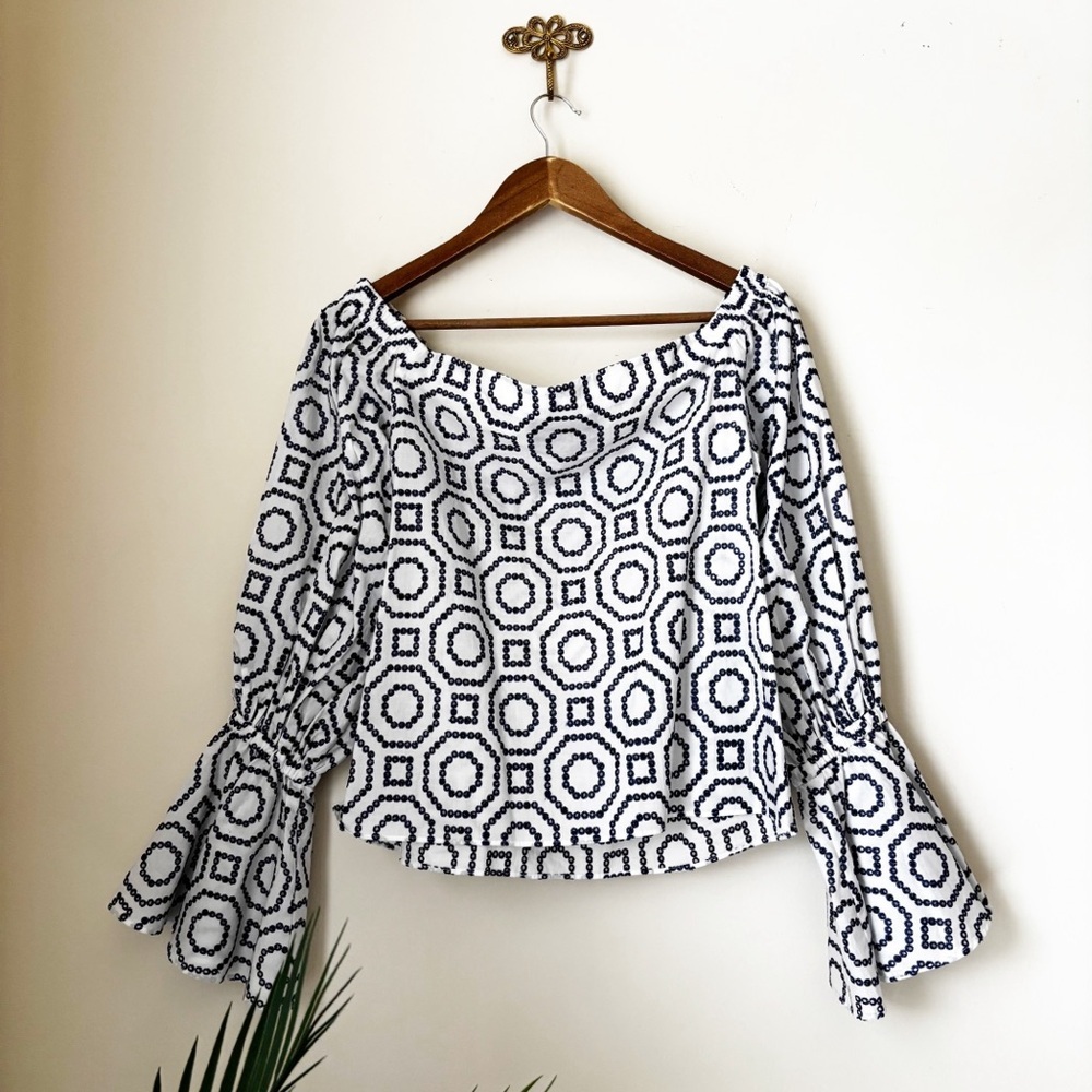 ALEXIS Micael Off Shoulder Bell Sleeve Eyelet Top Small Summer Luxury - Picture 5 of 7